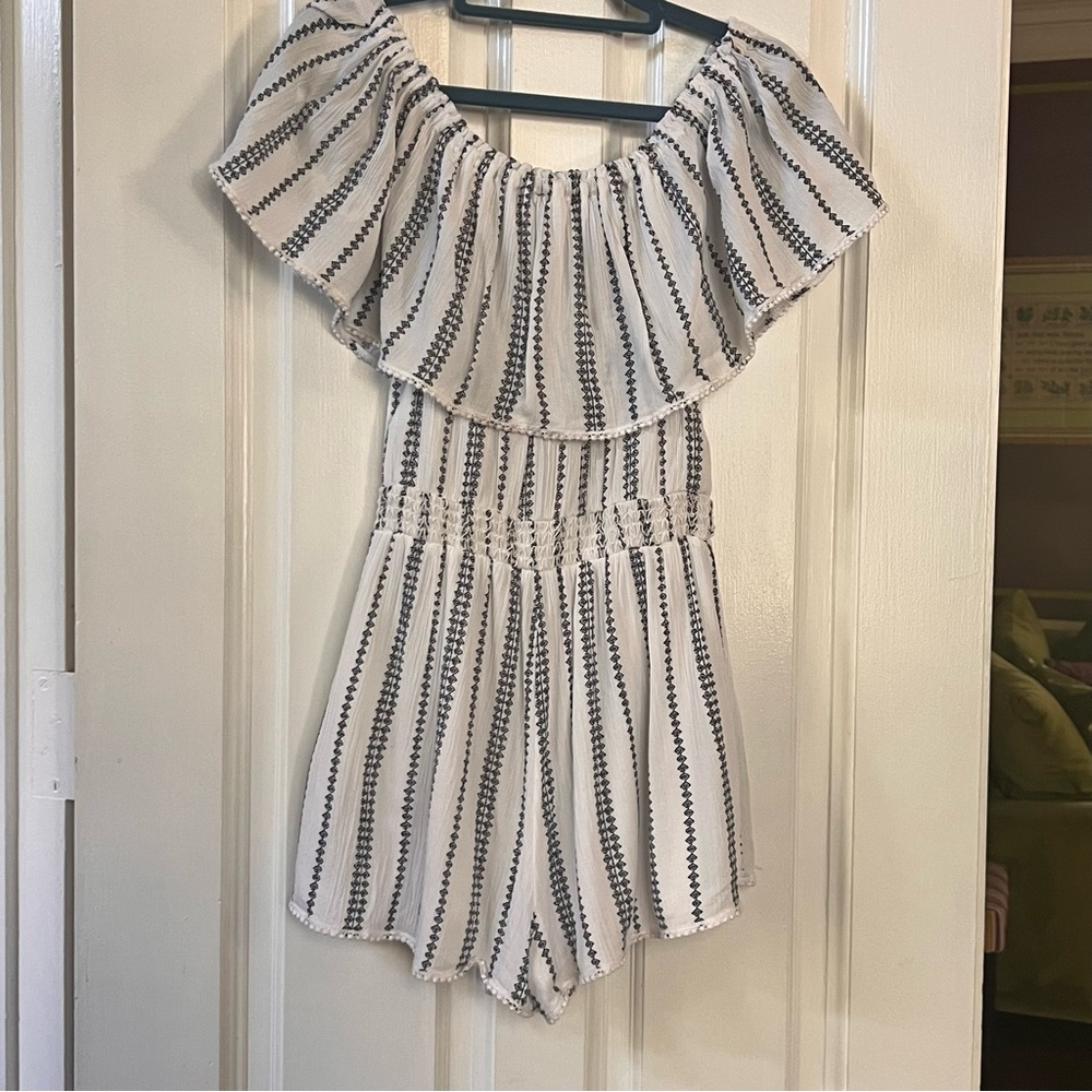 Lulus romper XS lined R130 - Picture 4 of 6